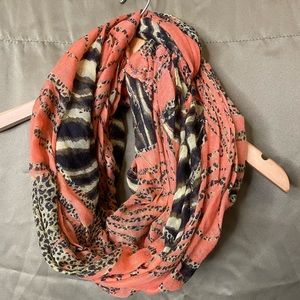 Safari scarf